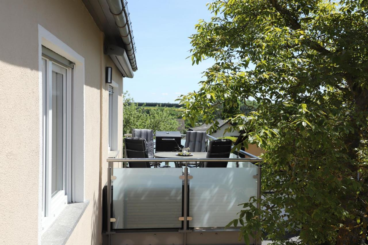 Kleine-Eifel-Auszeit Apartment Hambuch ภายนอก รูปภาพ